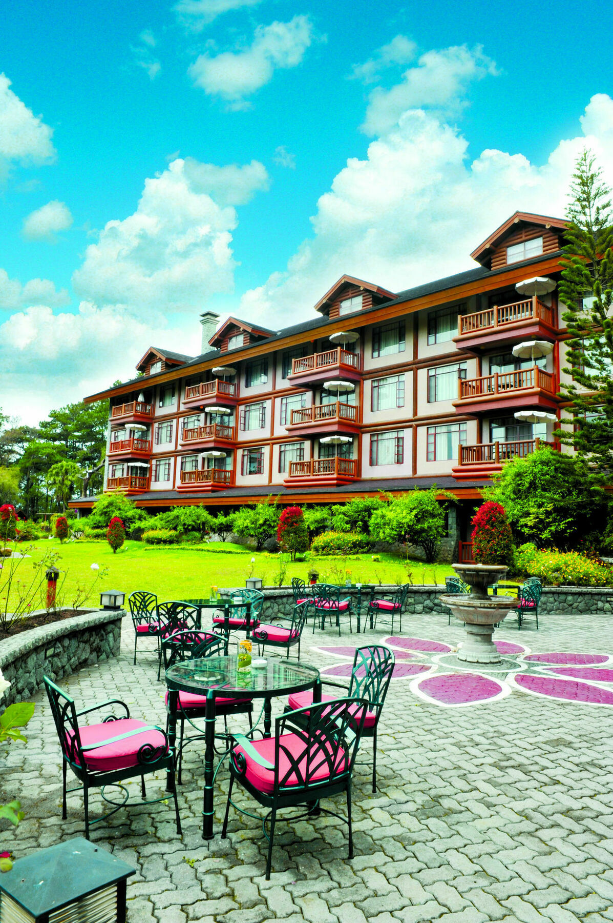 Отель The Manor At Camp John Hay Багио Экстерьер фото